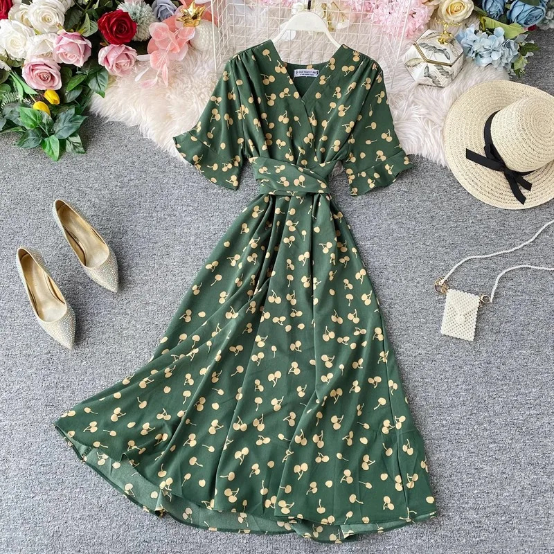 فستان نسائي طويل بستايل Vintage من YuooMuoo